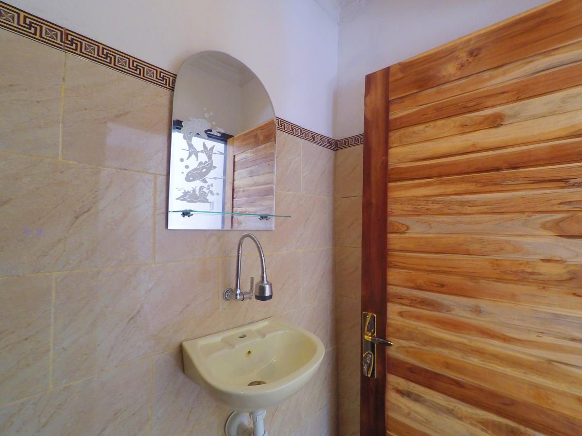Tropical Garden Inn Batununggul 外观 照片